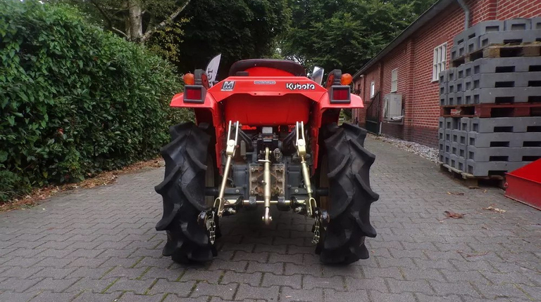 Winterangebot Kubota B-40